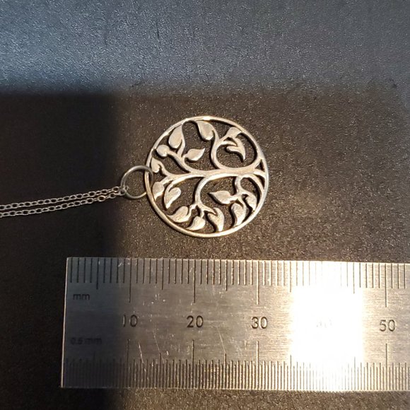 18 Inch 925 Sterling Silver Beautiful Unique Tree Pendant Necklace - Picture 5 of 6